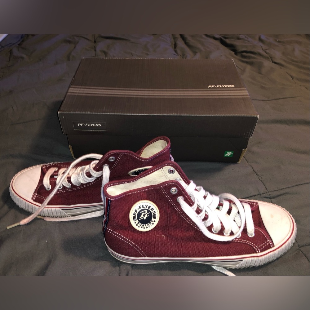 PF Flyer high tops. Size 9.5. Like new condition. Amazing cool shoes!